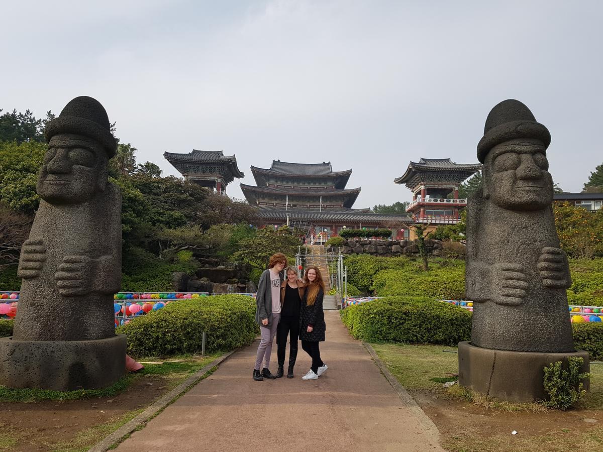 Gudeok Guesthouse Seogwipo-stad Buitenkant foto